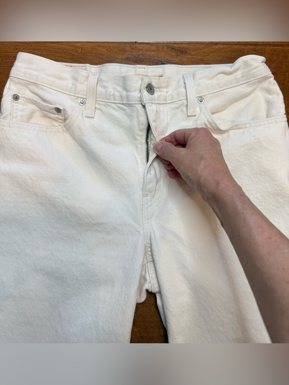 Levi’s Premium Baggy Dad Jeans 28 Off White Cream High Rise Wide Leg - Picture 6 of 12